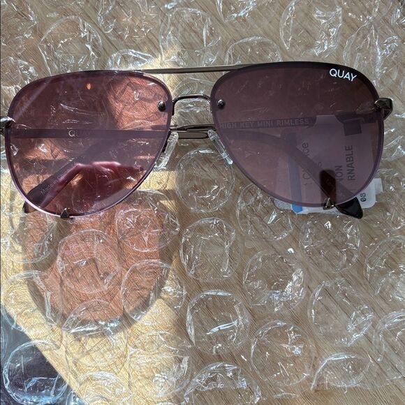 NWT-RARE-Quay high key mini rimless sunglasses.?️ case with Quay cleaning cloth main image 13